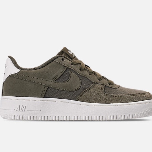 Dark green Air Force 1 Dark green Air Force 1